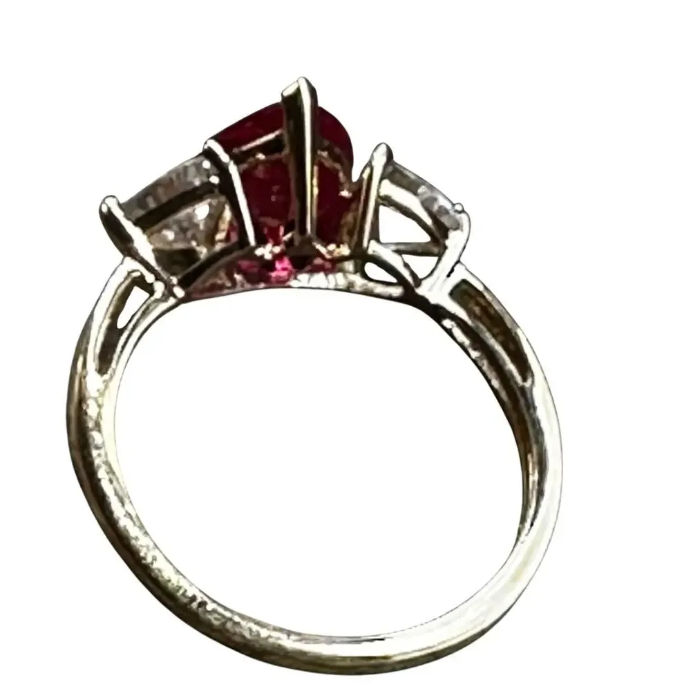 10K Gold Heart Red Stone Ring White Topaz Accent Size 6.75 2.19g